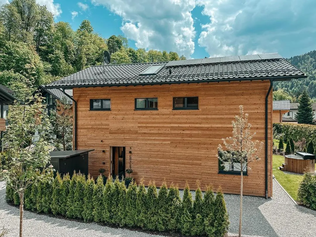 Zsam Chalets Mit Sauna Und Hottub Garmisch-Partenkirchen Germany